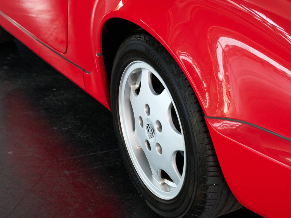 Bild 23/50 von Porsche 911 Carrera 2 (1990)