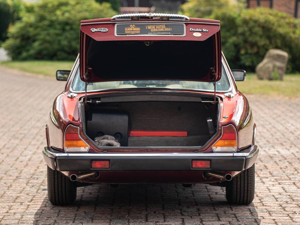 Bild 19/46 von Jaguar XJ 12 (1991)