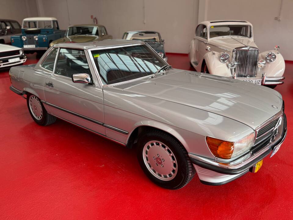 Image 3/34 of Mercedes-Benz 420 SL (1987)