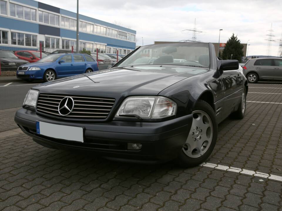 Immagine 10/17 di Mercedes-Benz SL 280 (1995)