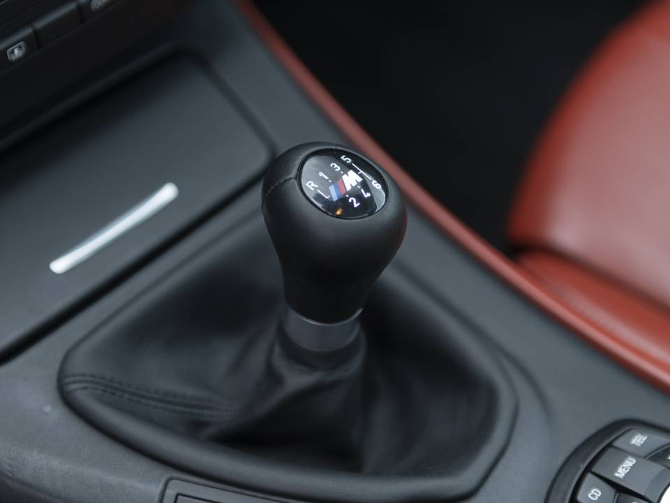 Image 20/50 de BMW M3 (2010)