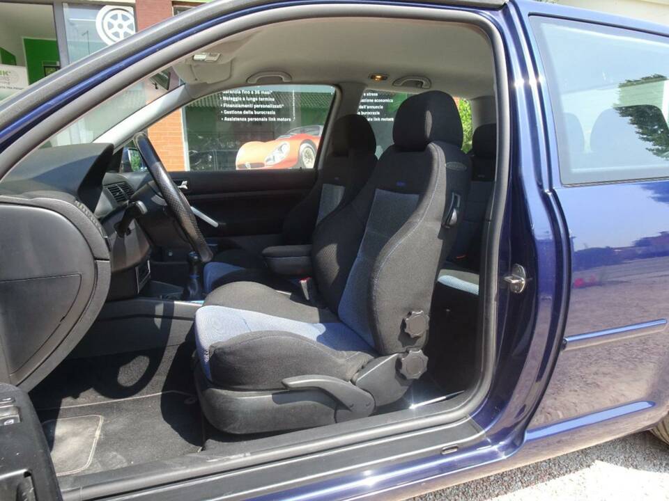 Image 20/22 of Volkswagen Golf IV 1.8T GTI (1999)