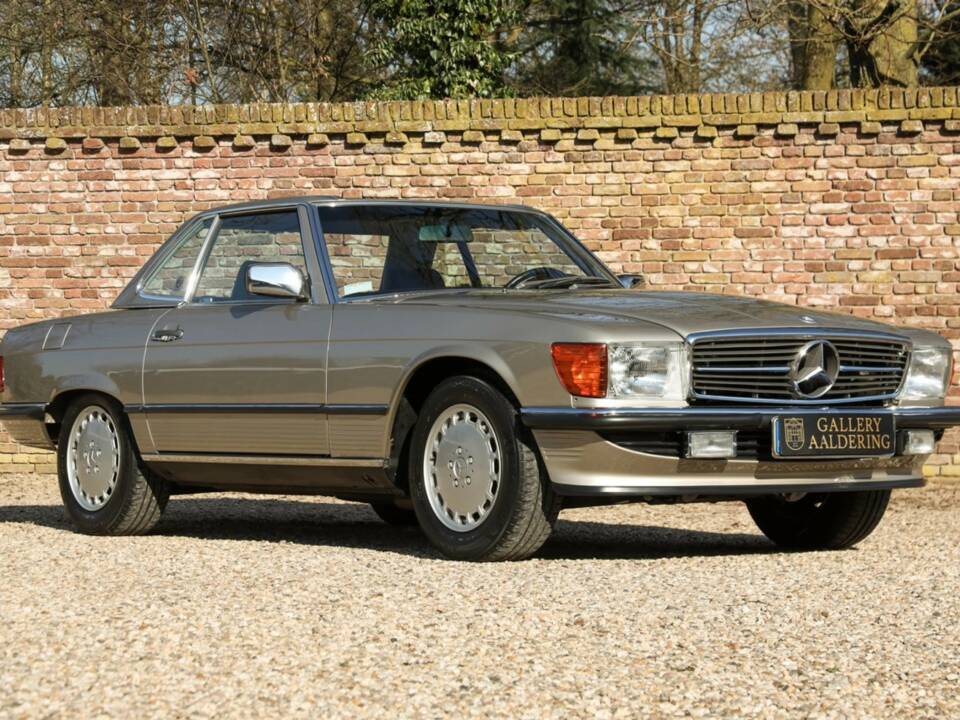 Bild 39/50 von Mercedes-Benz 560 SL (1987)