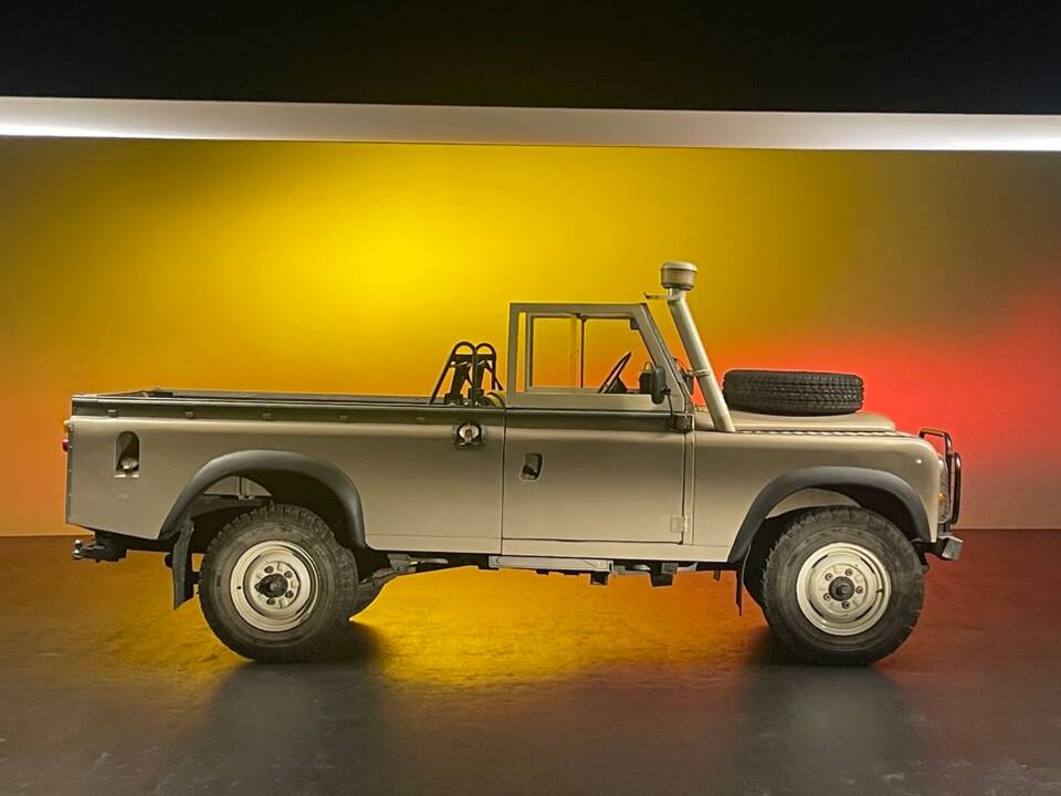 Image 1/30 de Land Rover 109 (1979)