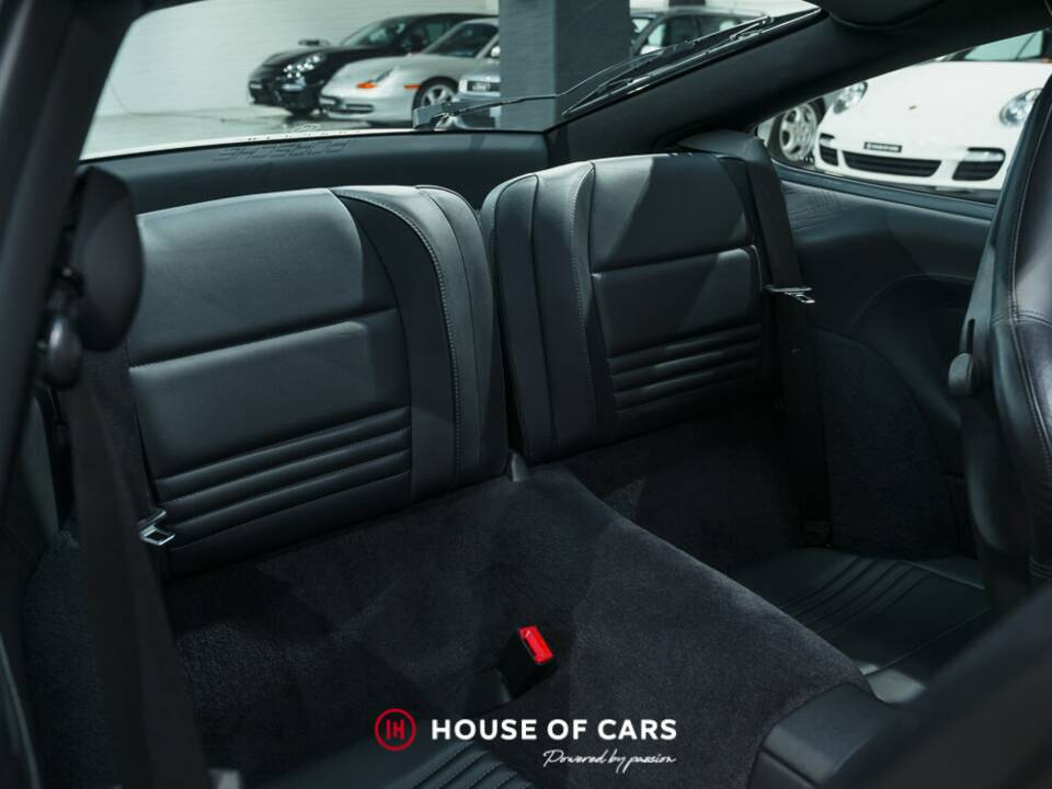 Bild 18/22 von Porsche 911 Carrera 4S (2003)