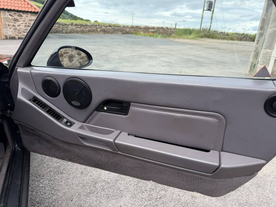 Image 33/43 of Porsche 928 GTS (1994)
