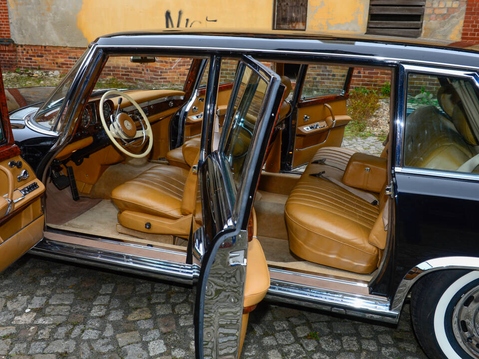 Image 24/78 of Mercedes-Benz 600 (1965)