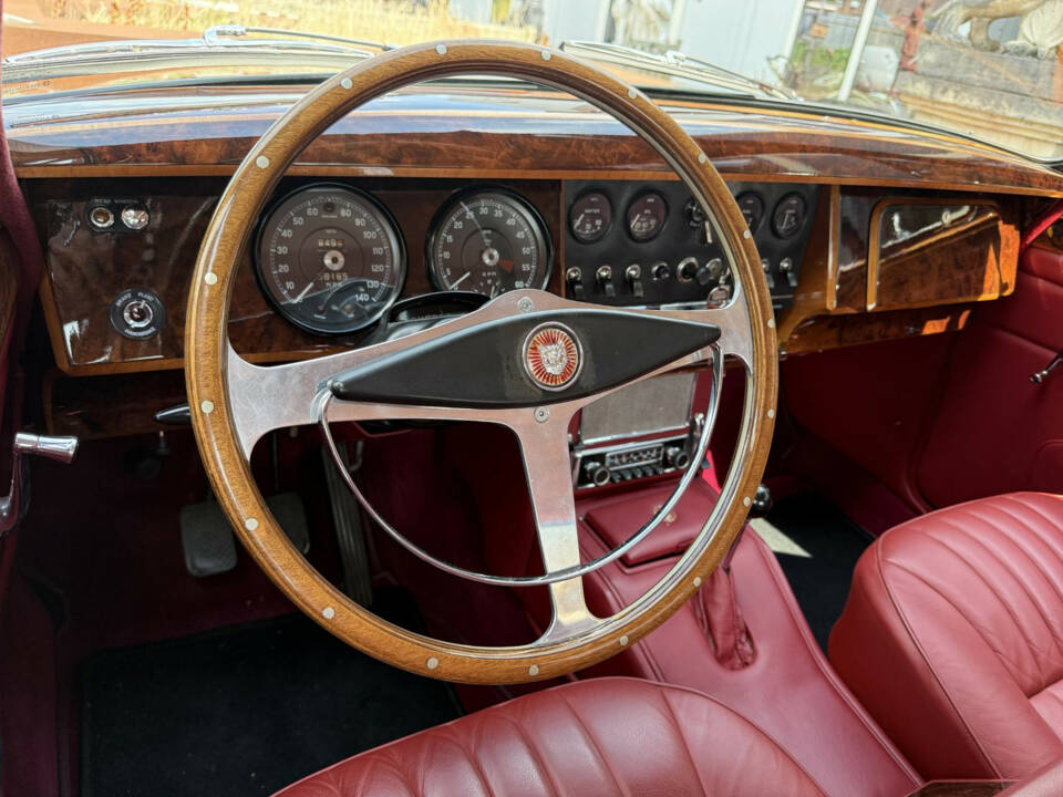 Bild 20/21 von Jaguar Mk II 3.4 (1964)