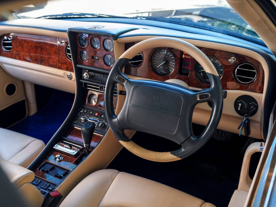 Image 15/26 of Bentley Continental R Mulliner (2001)