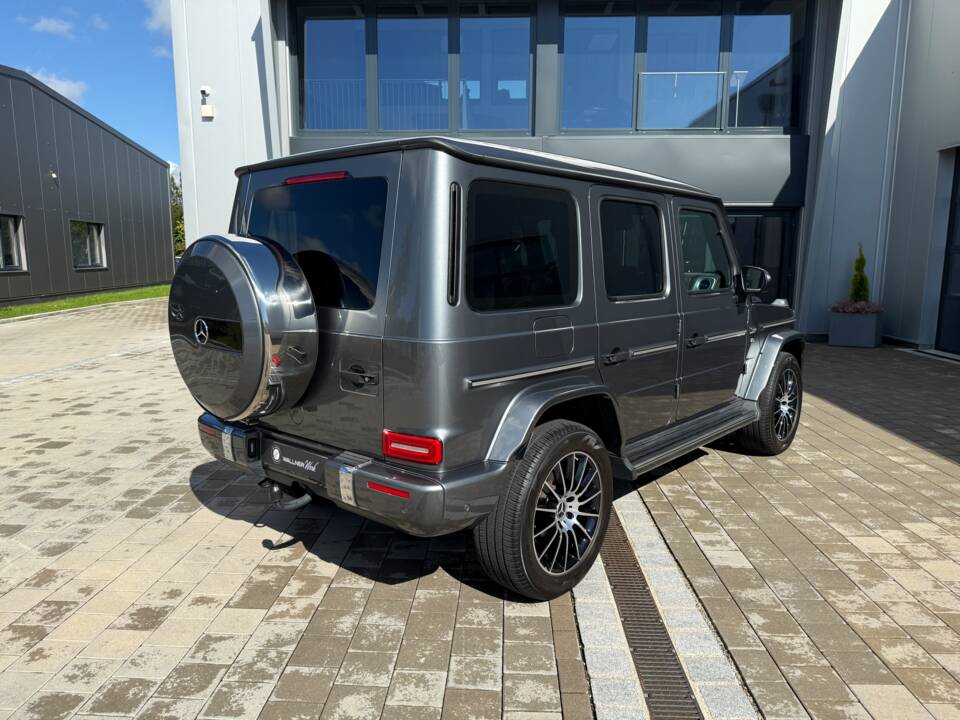 Immagine 7/30 di Mercedes-Benz G 500 (SWB) (2018)