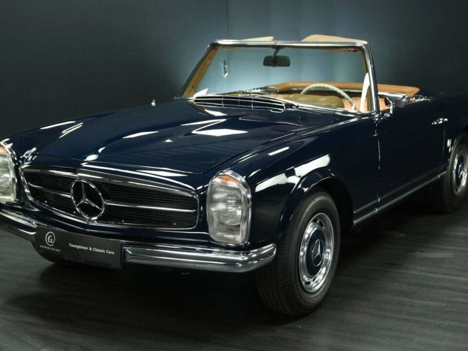 Image 1/30 of Mercedes-Benz 280 SL (1968)