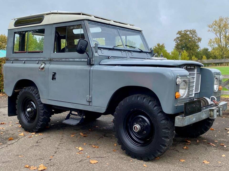 Immagine 1/14 di Land Rover 88 Lightweight (1976)