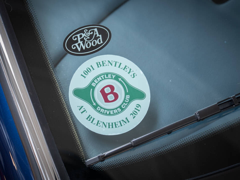 Afbeelding 28/31 van Bentley Azure (1999)