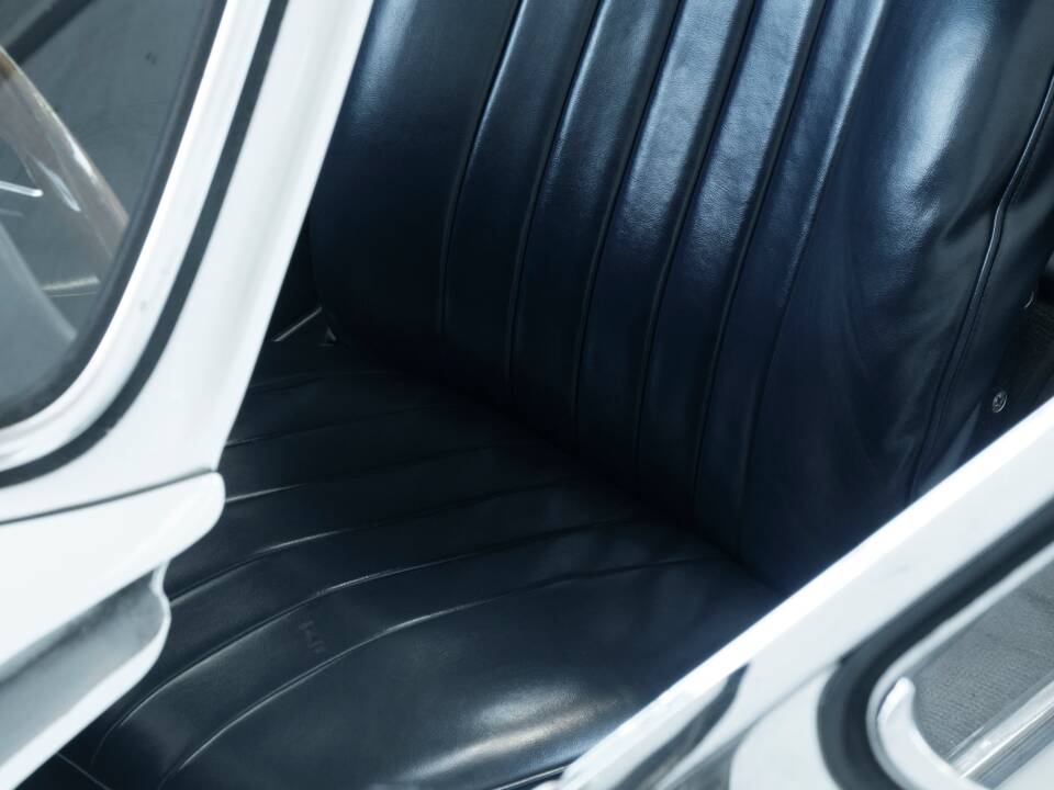 Immagine 44/50 di Porsche 912 (1966)