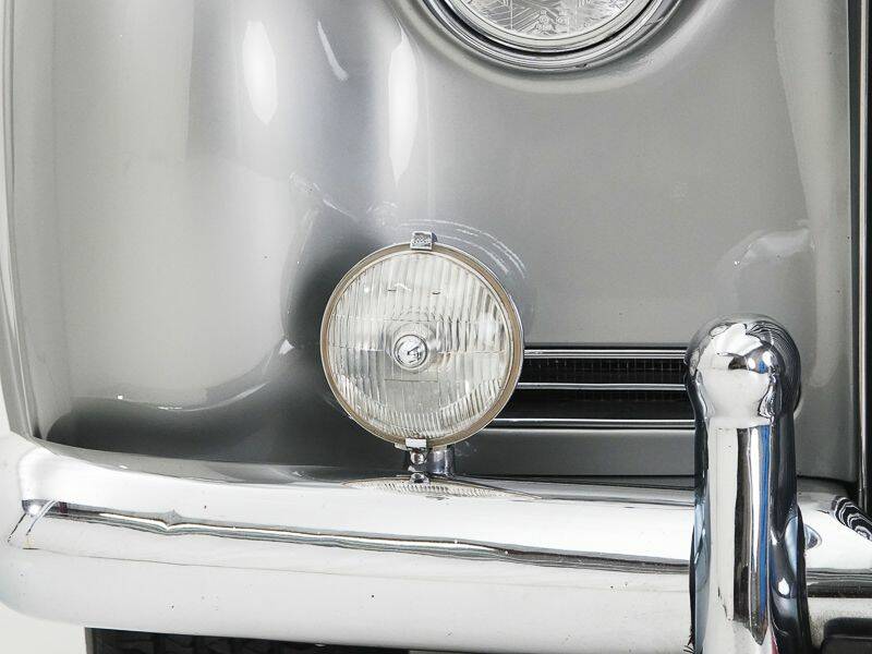 Image 4/5 of Rolls-Royce Silver Cloud II (1962)