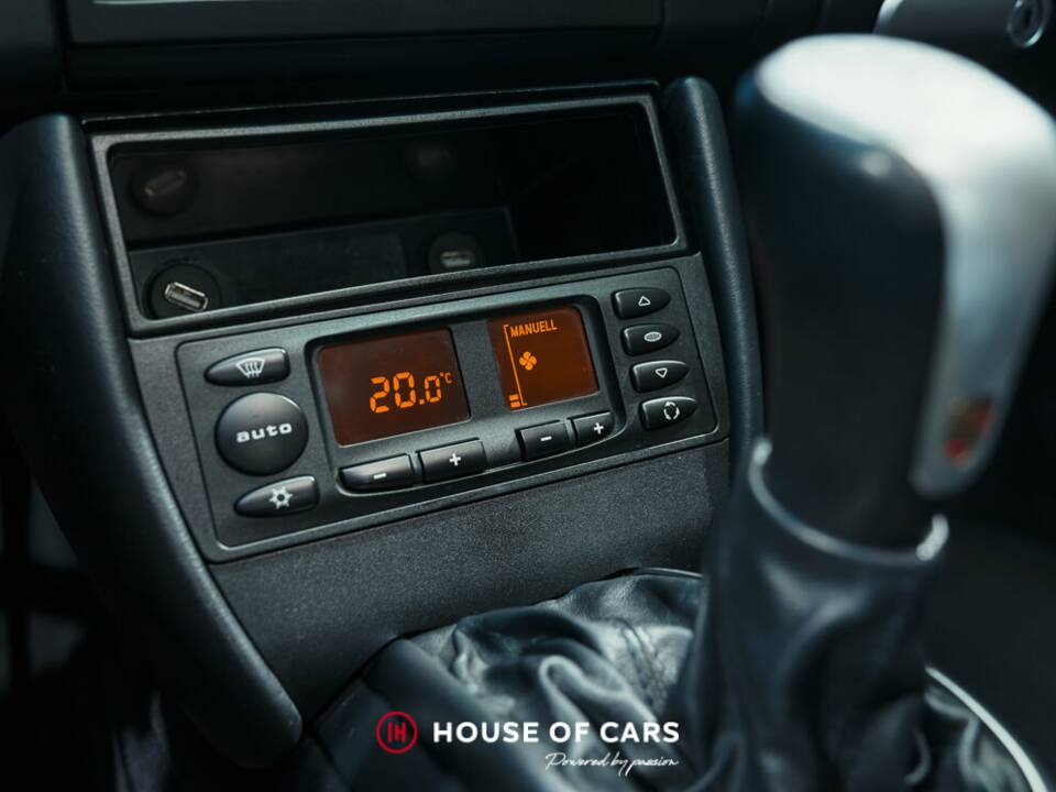 Bild 20/23 von Porsche 911 Carrera 4S (2002)