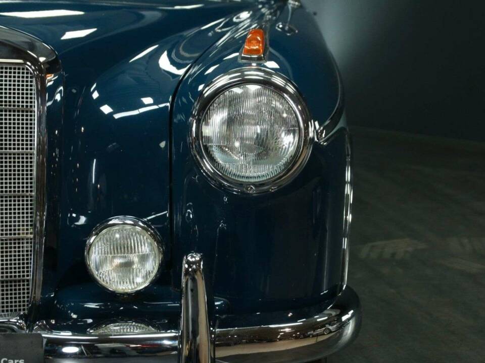 Afbeelding 42/50 van Mercedes-Benz 220 S Cabriolet (1957)