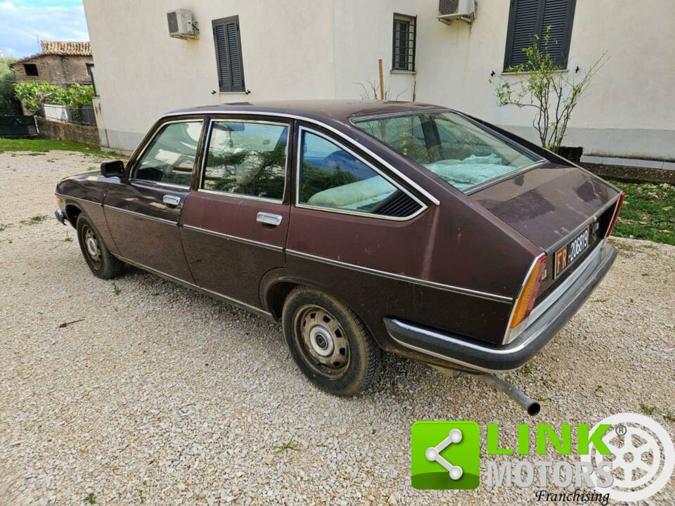 Image 3/5 de Lancia Beta 1300 (1978)