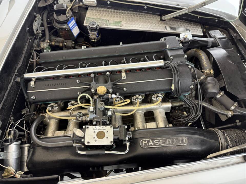 Imagen 10/12 de Maserati 3500 GTI Touring (1963)
