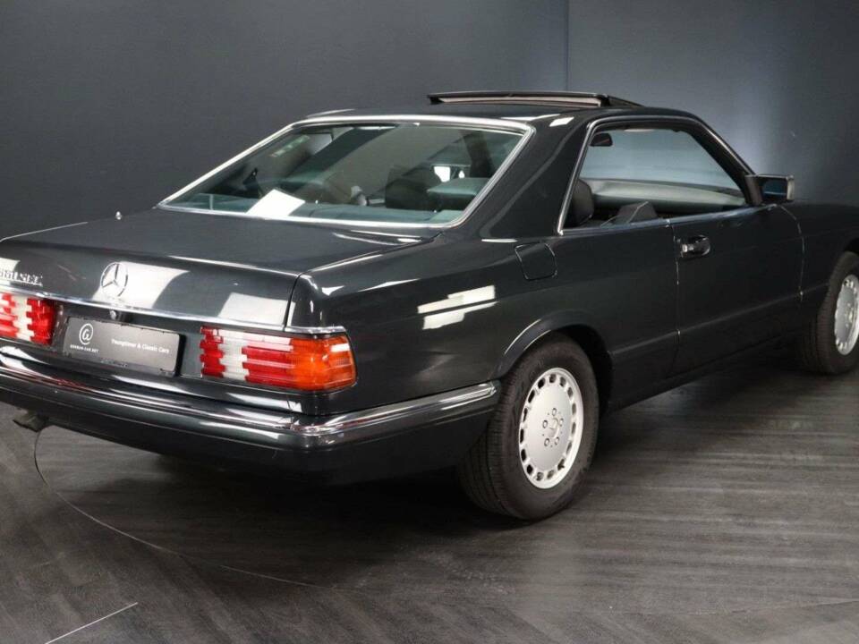 Image 2/30 of Mercedes-Benz 560 SEC (1989)