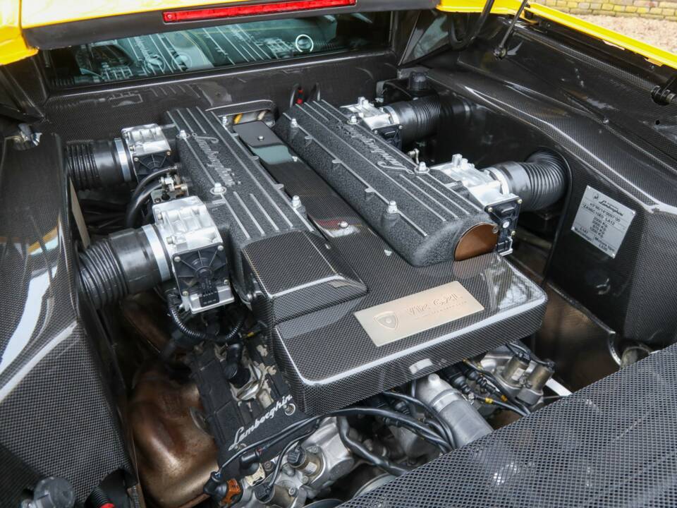 Immagine 4/50 di Lamborghini Murciélago (2002)