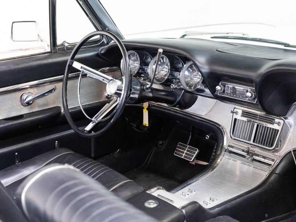 Bild 21/40 von Ford Thunderbird (1962)
