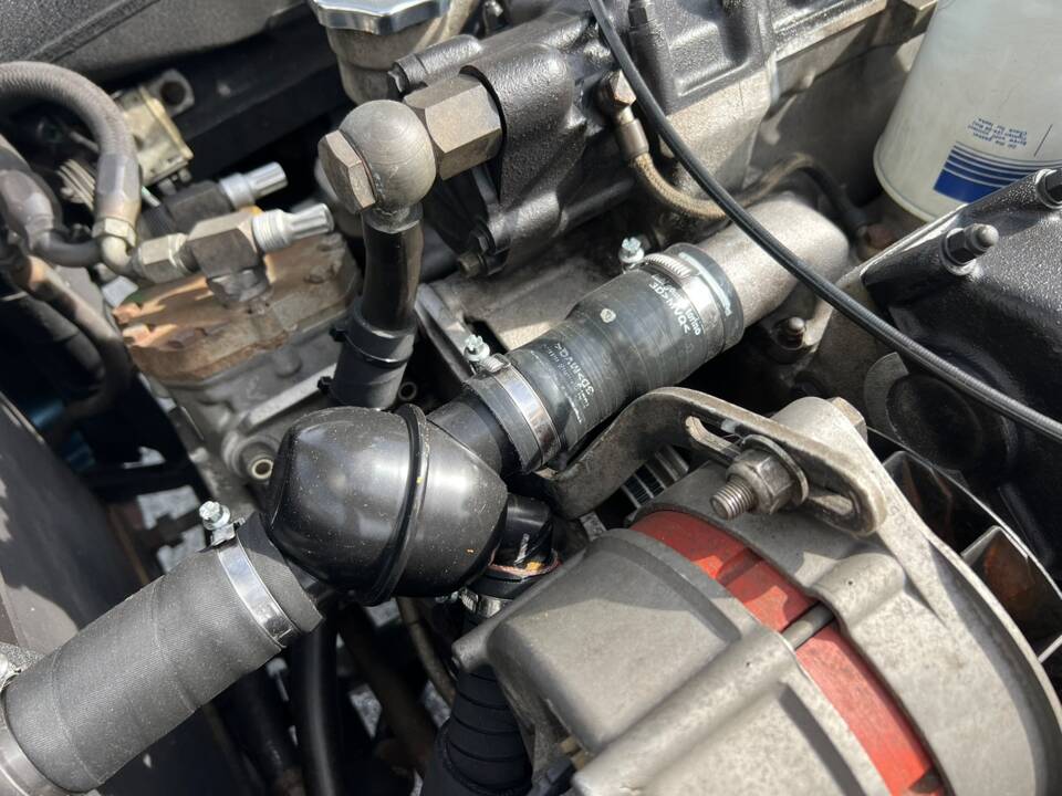 All rubber parts were replaced for new ones