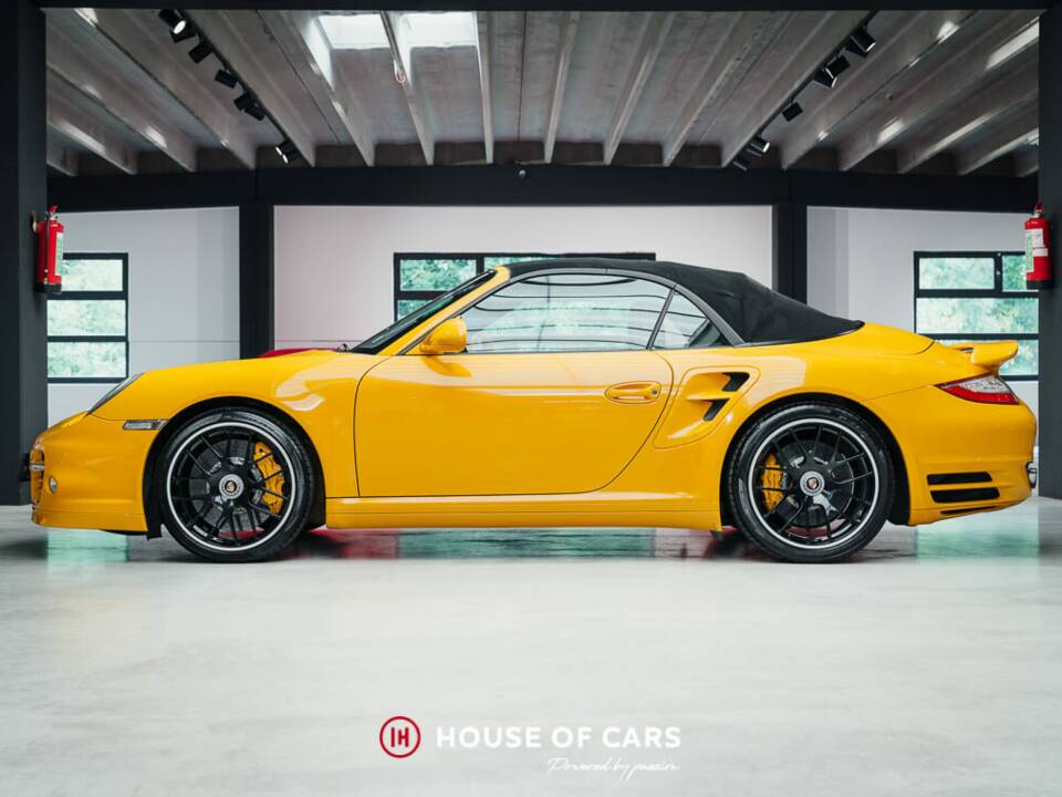 Immagine 10/24 di Porsche 911 Turbo S (2011)