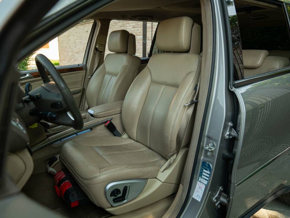 Bild 31/50 von Mercedes-Benz GL 420 CDI 4MATIC (2006)