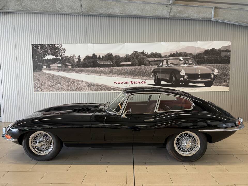 Bild 1/18 von Jaguar E-Type 4.2 (1966)
