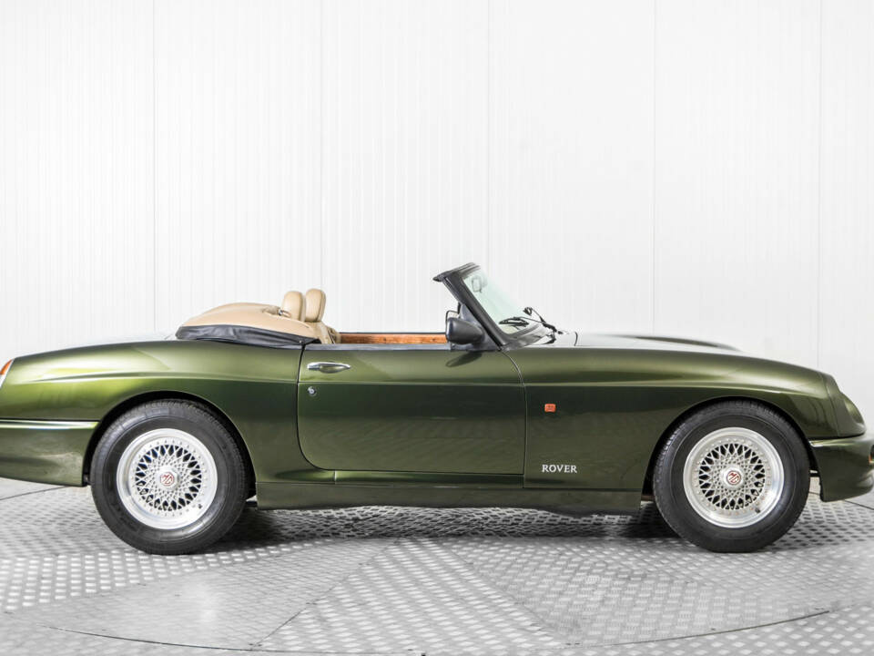 Image 10/50 of MG RV8 (1991)