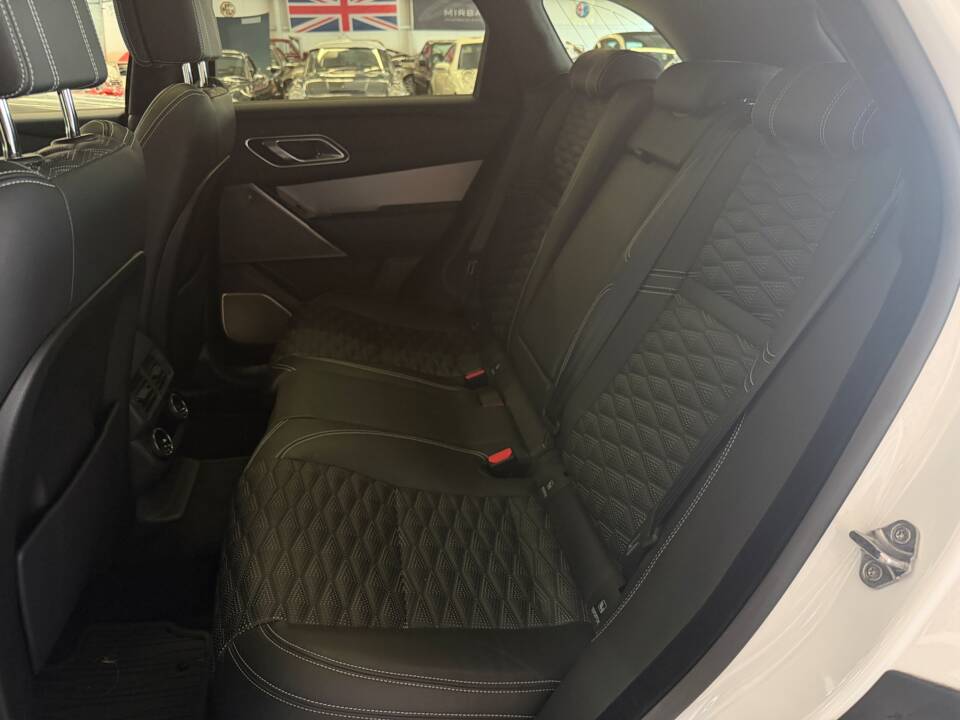 Obraz 12/18 pojazdu Land Rover Range Rover Velar SVAutobiography (2019)