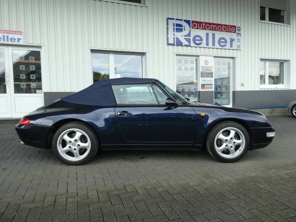 Image 7/29 of Porsche 911 Carrera (1995)