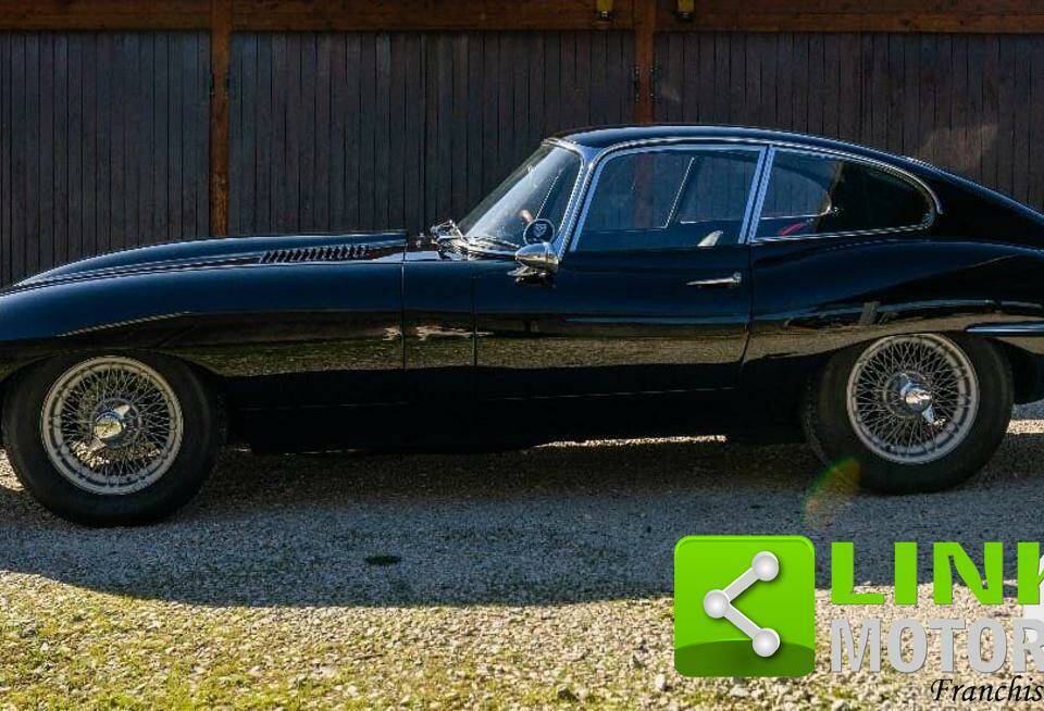 Image 3/10 de Jaguar E-Type 3.8 (1963)