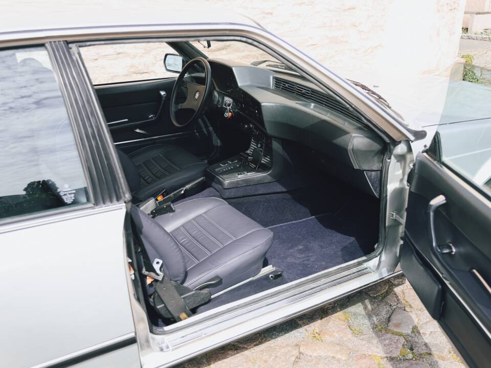 Bild 96/106 von BMW 633 CSi (1976)