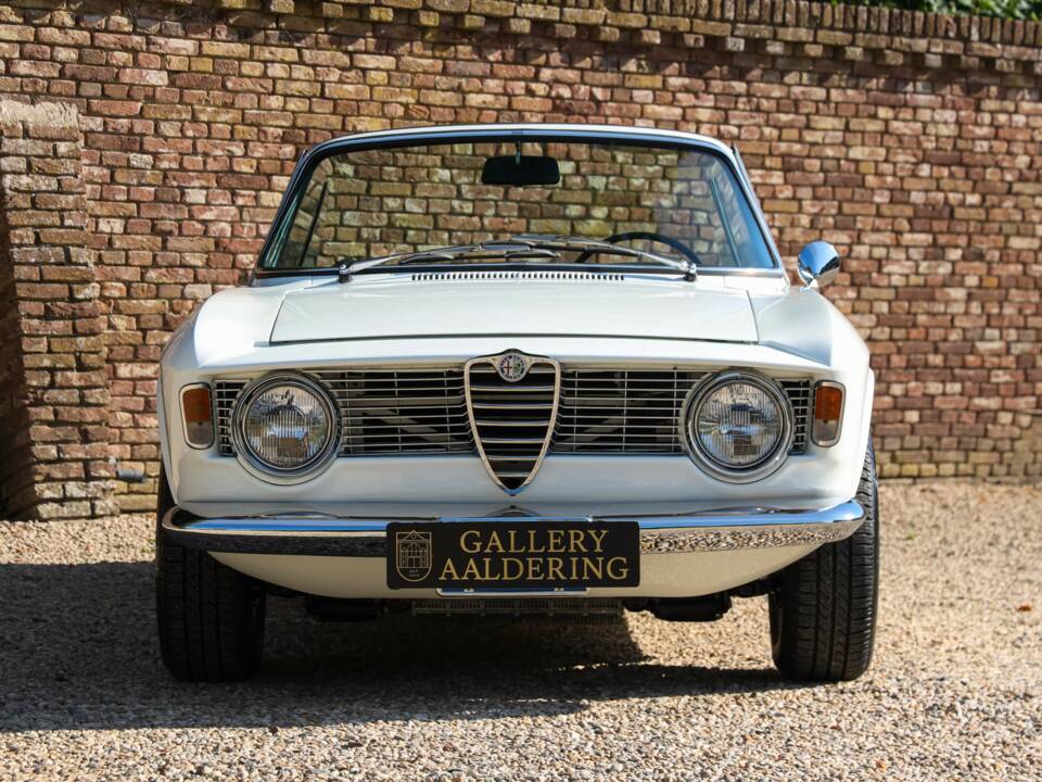 Image 5/50 of Alfa Romeo Giulia 1600 GTC (1966)