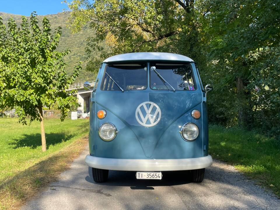 Image 3/28 of Volkswagen T1 Kombi (1966)