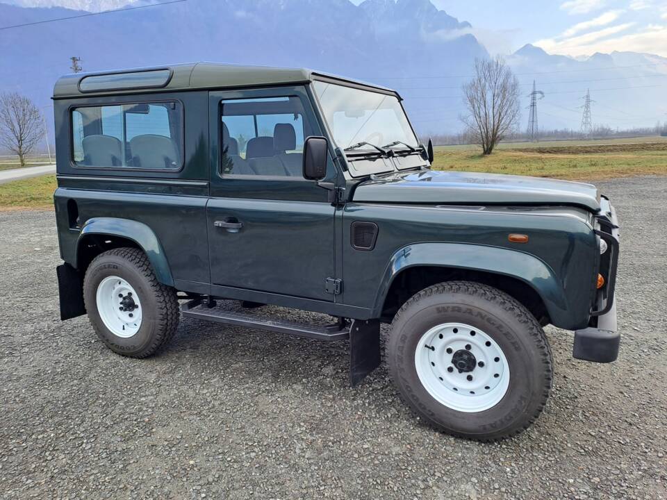 Immagine 7/83 di Land Rover Defender 90 Td5 (1999)