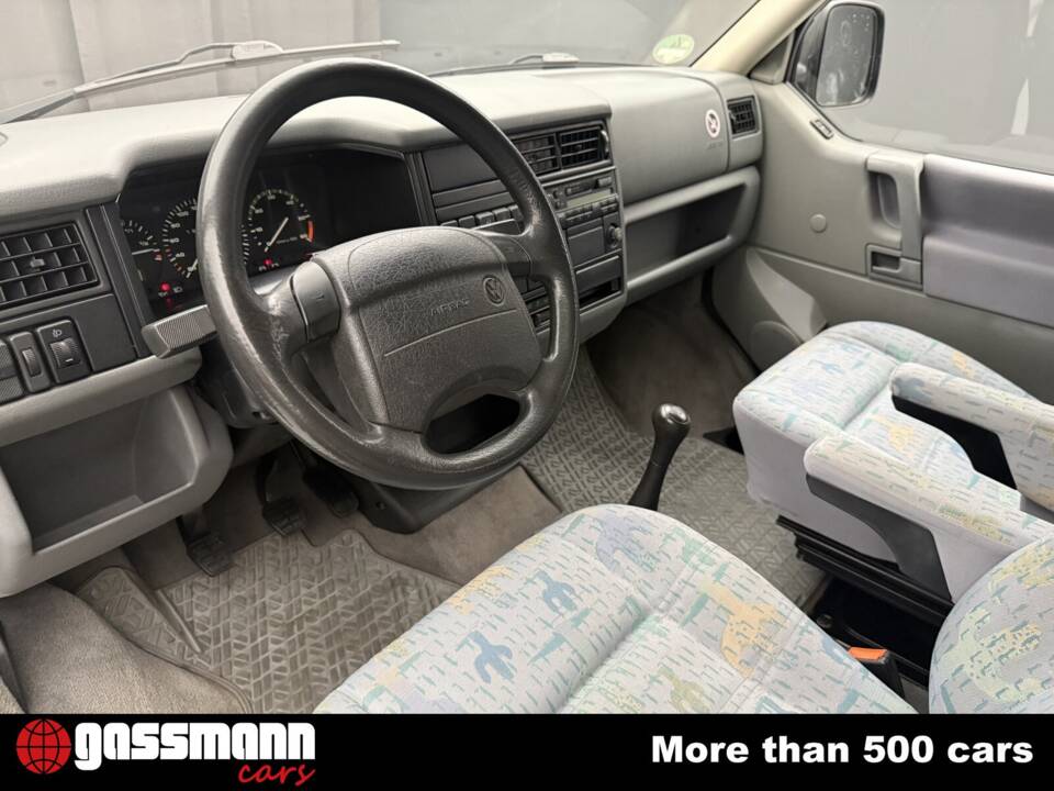 Image 13/15 of Volkswagen T4 California 2.0 (1995)