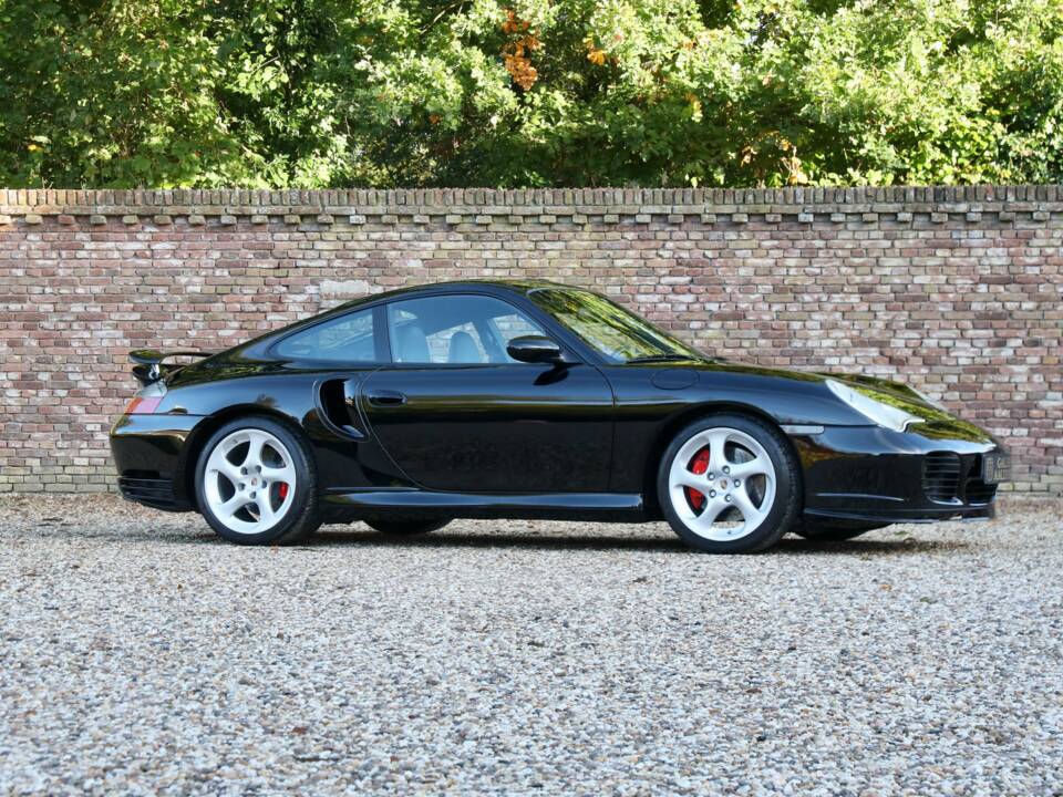 Image 39/50 of Porsche 911 Turbo (2002)