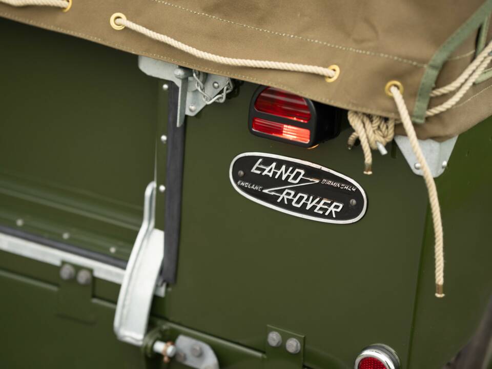 Image 25/50 of Land Rover 80 (1952)