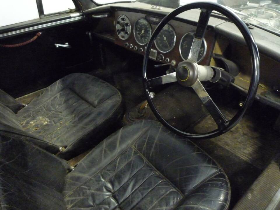 Afbeelding 31/50 van Aston Martin DB 2&#x2F;4 Mk II (1955)