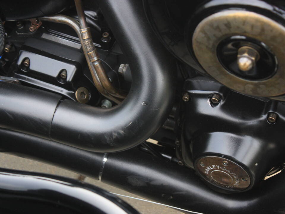 Image 26/33 of Harley-Davidson DUMMY (2004)