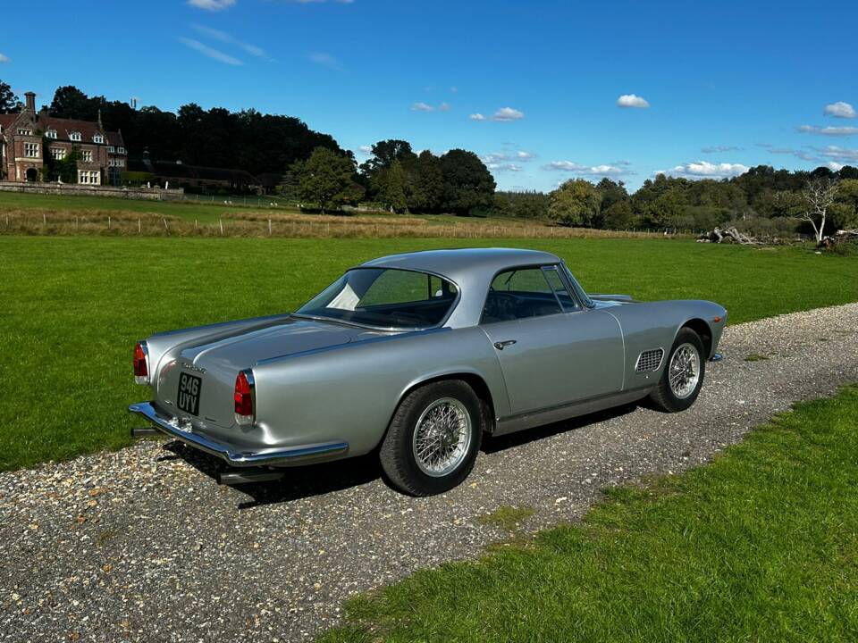 Afbeelding 7/53 van Maserati 3500 GT Touring (1961)