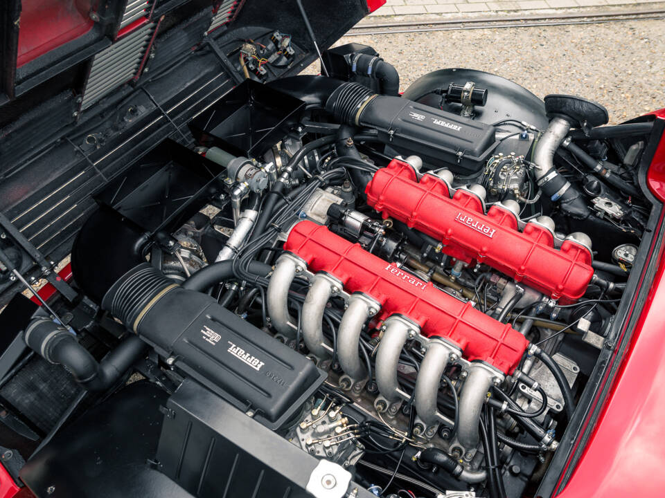 Image 46/52 of Ferrari 512 BB (1978)