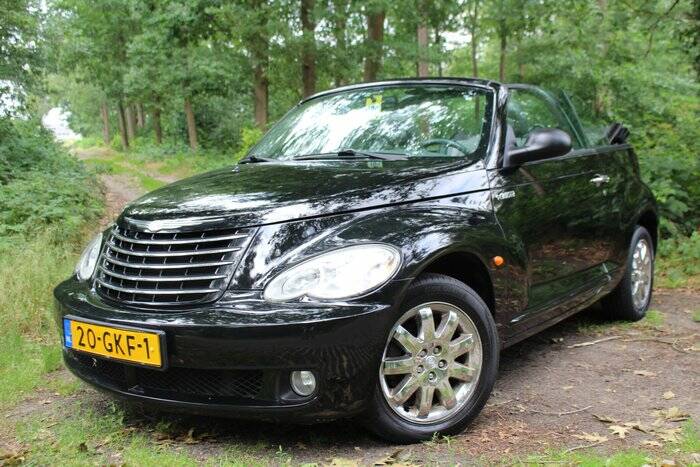 Image 5/7 of Chrysler PT Cruiser Cabrio Limited 2.4 (2007)