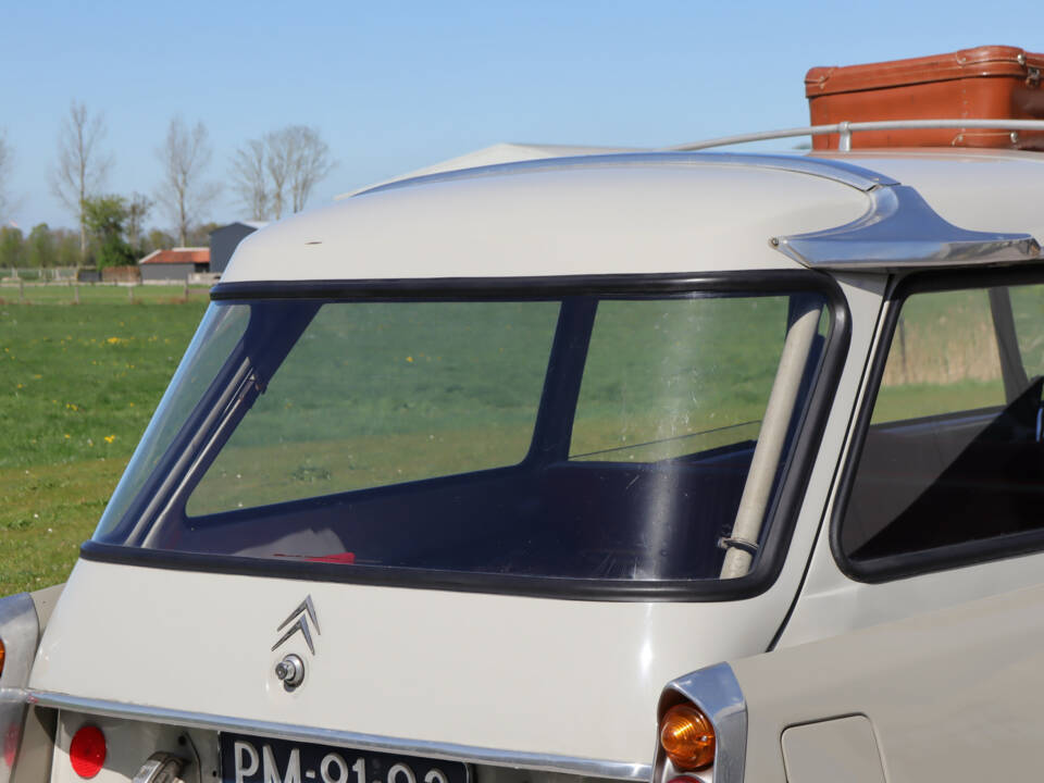 Image 23/50 de Citroën ID 21 Break (1967)