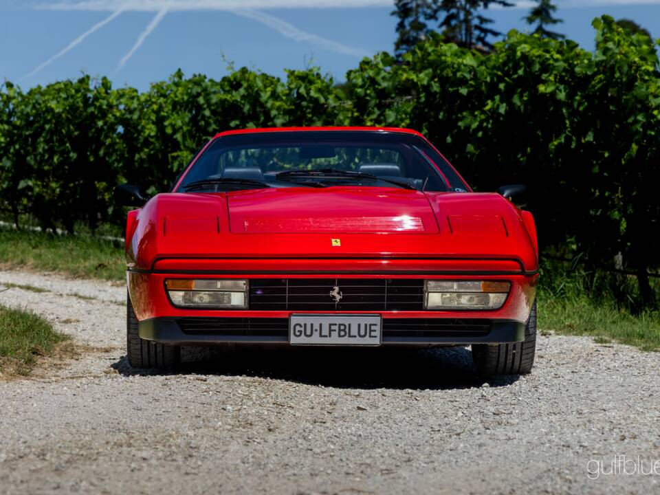 Image 19/73 of Ferrari 208 GTS Turbo (1989)