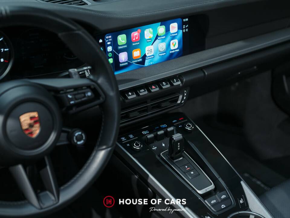 Image 21/25 of Porsche 911 Carrera (2023)