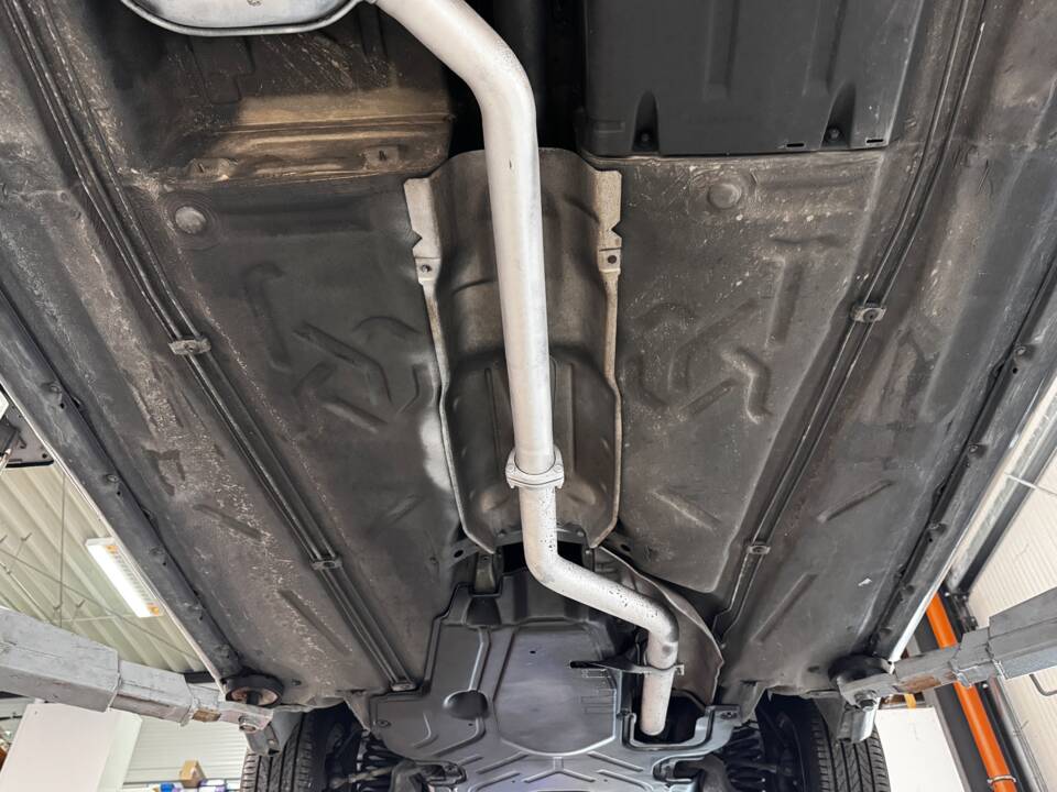 Bild 26/54 von Mercedes-Benz 300 TD Turbo (1993)